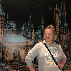 Meet your Posher, Holly